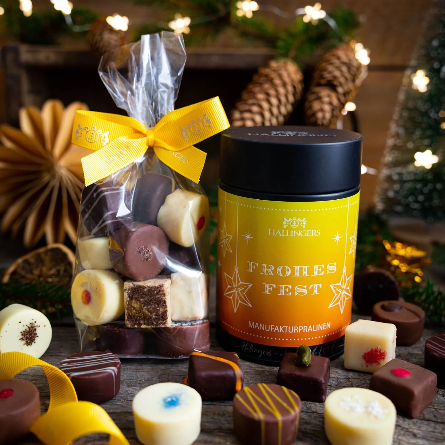 Unsere Manufakturpralinen sind ideal als Weihnachtsgeschenk, Gruß oder Mitbringsel für die Festtage - über diesen himmlischen Genuss freut sich jeder!