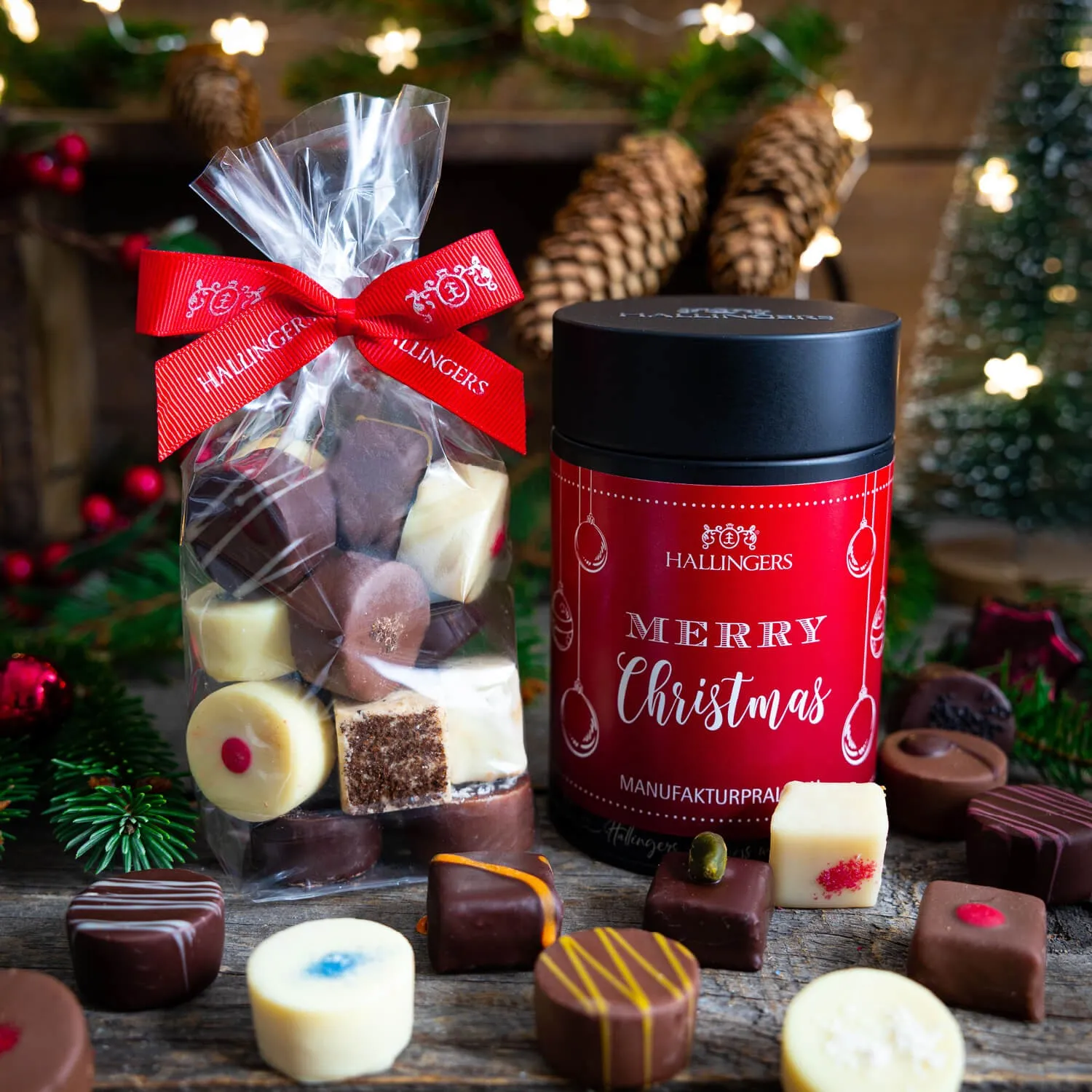 Unsere Manufakturpralinen sind ideal als Weihnachtsgeschenk, Gruß oder Mitbringsel für die Festtage - über diesen himmlischen Genuss freut sich jeder!