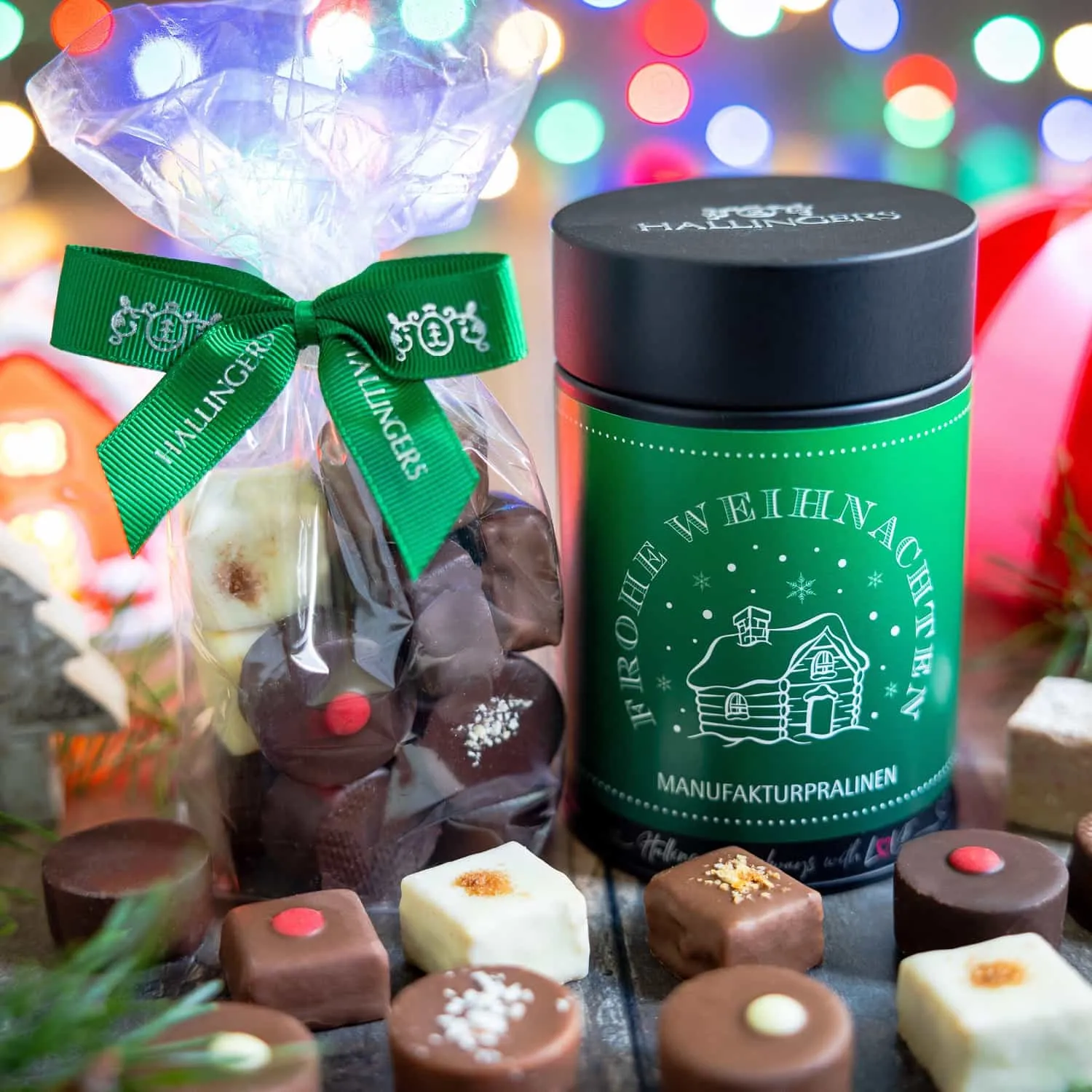 Unsere Manufakturpralinen sind ideal als Weihnachtsgeschenk, Gruß oder Mitbringsel für die Festtage - über diesen himmlischen Genuss freut sich jeder!