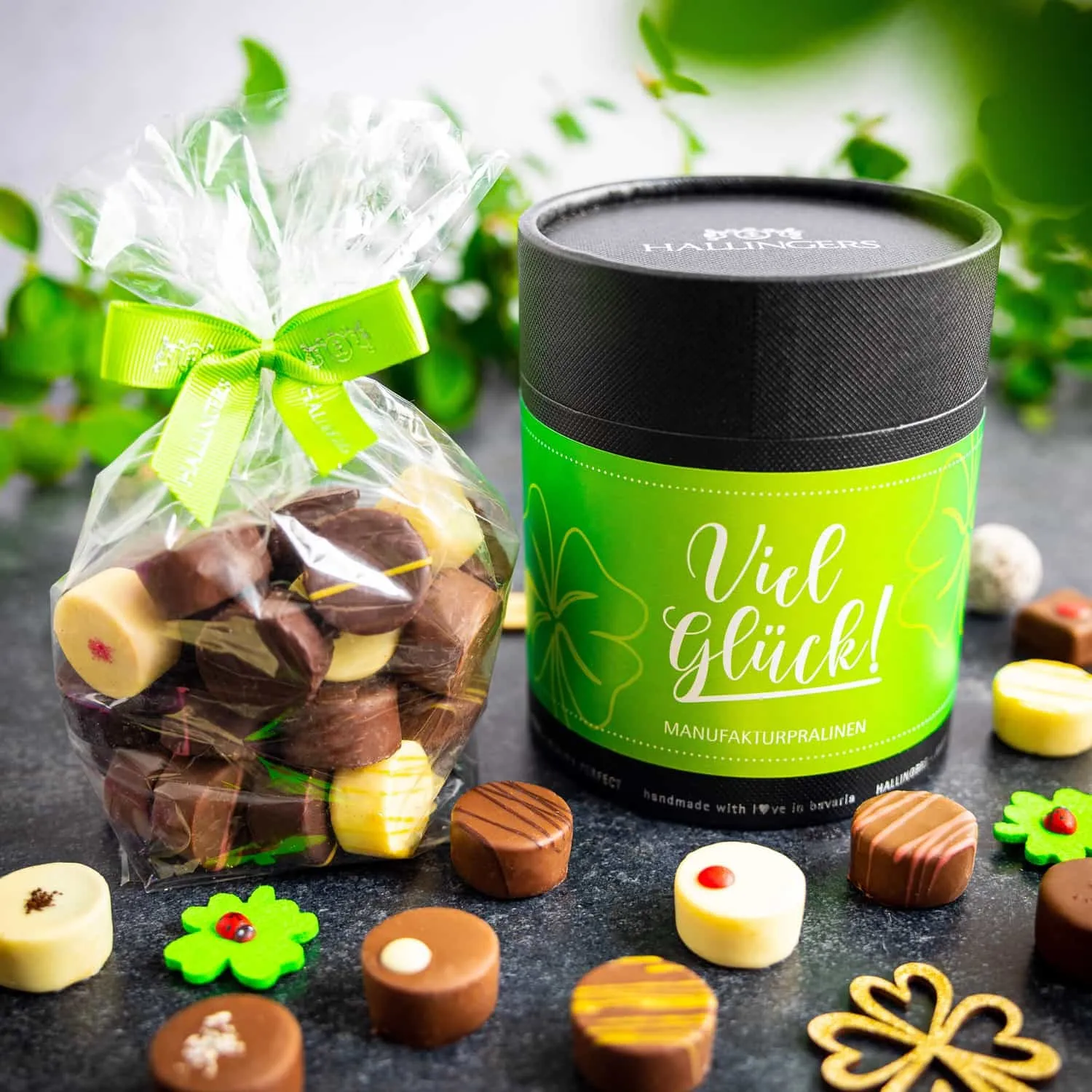 Glück, Gesundheit, Erfolg, guten Start usw. wir alle brauchen immer wieder Viel Glück!