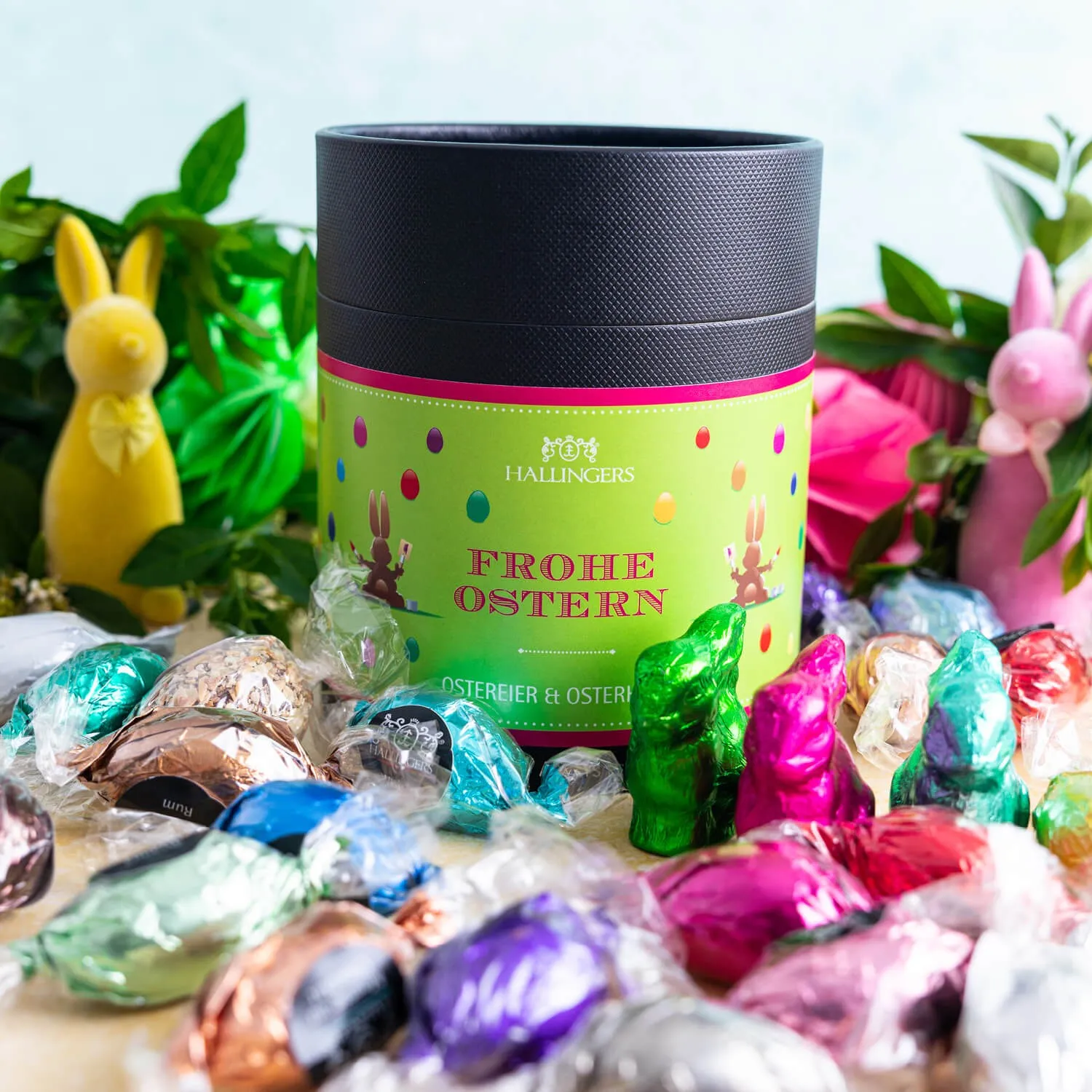 Eine hübsche Überraschung fürs Osterfest! Mit dieser hübschen Dose und den leckeren Ostereiern liegst Du bestimmt richtig!