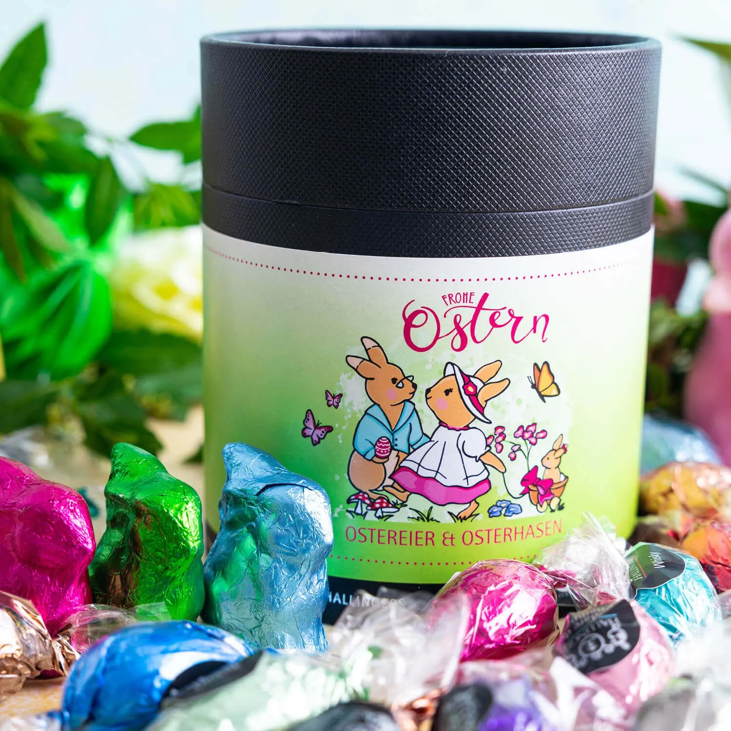 Eine hübsche Überraschung fürs Osterfest! Mit dieser hübschen Dose und den leckeren Ostereiern liegst Du bestimmt richtig!