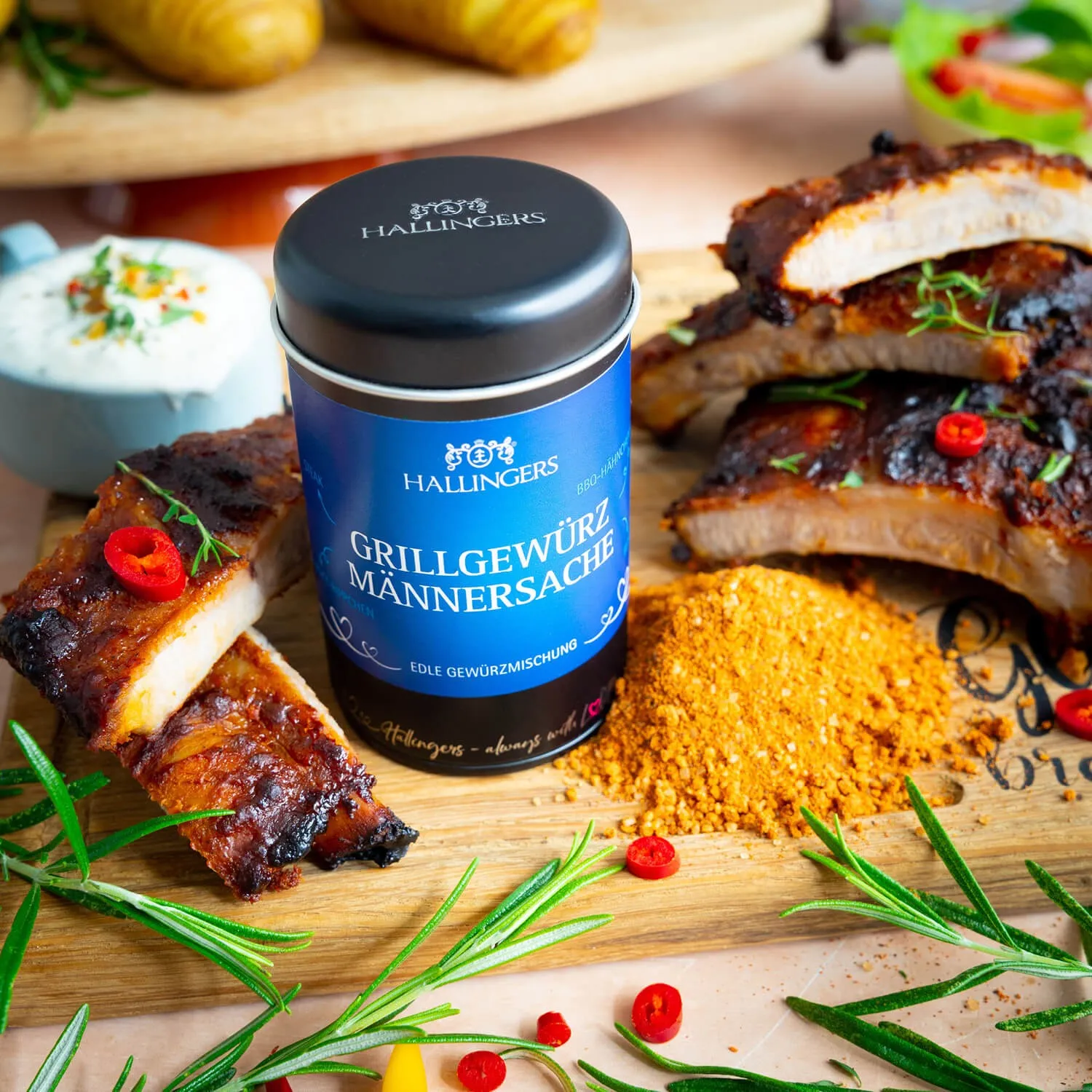 Feinste Gourmet-Gewürzmischung von Hallingers - in der edlen Aromadose mit Streueinsatz, luftdicht verschlossen und lange haltbar.