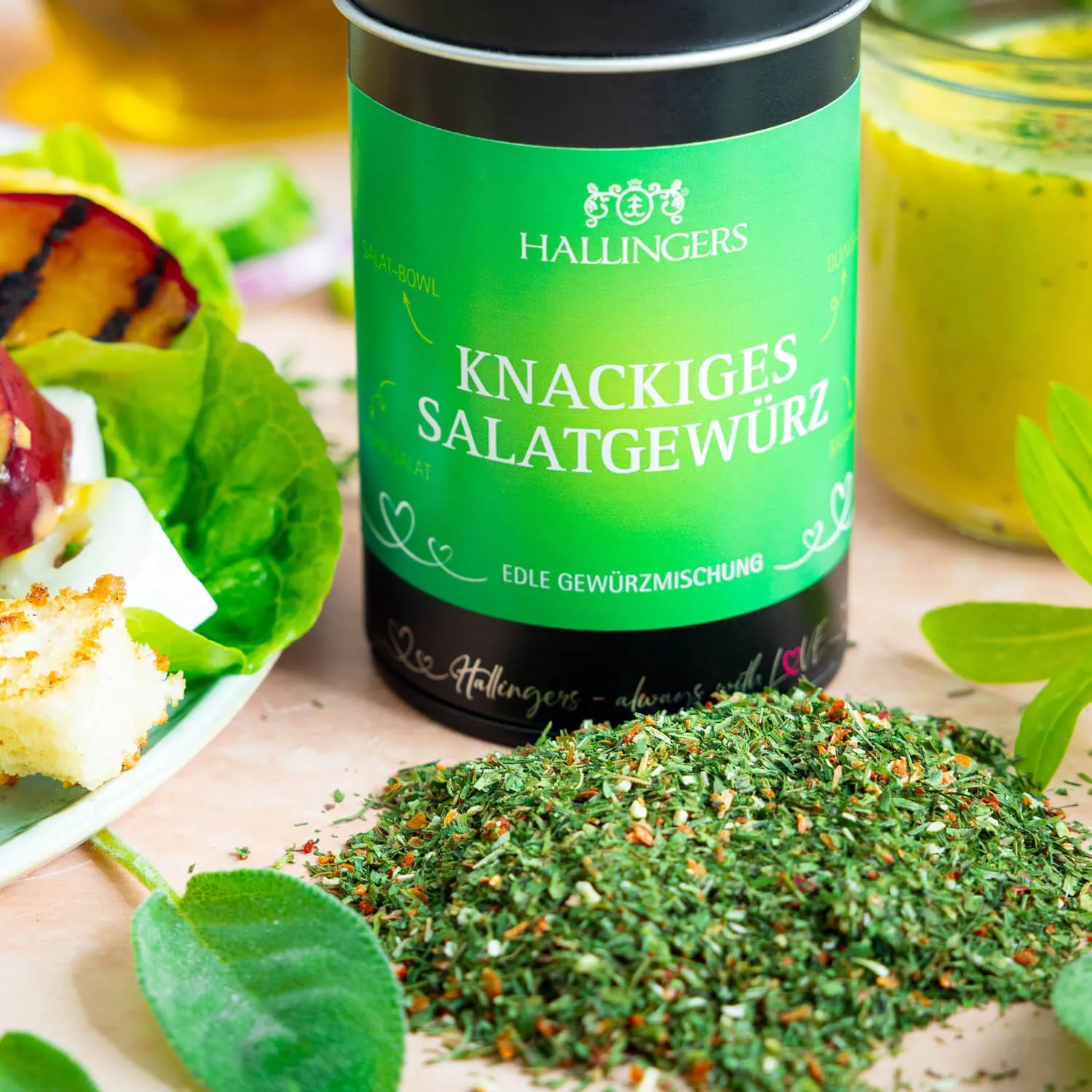 Feinste Gourmet-Gewürzmischung von Hallingers - in der edlen Aromadose mit Streueinsatz, luftdicht verschlossen und lange haltbar.